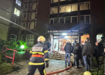 I dalje nema imena odgovornih za smrt 17 osoba u Domu penzionera Tuzla
