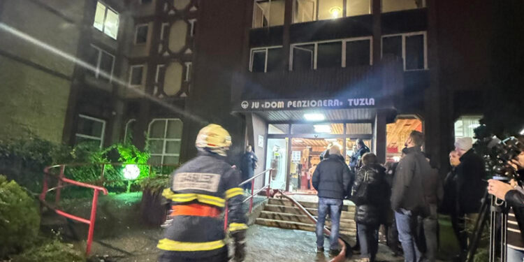 I dalje nema imena odgovornih za smrt 17 osoba u Domu penzionera Tuzla