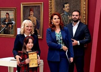 KatarinaČekić nagrađena na konkursu za najljepši ćirilični rukopis