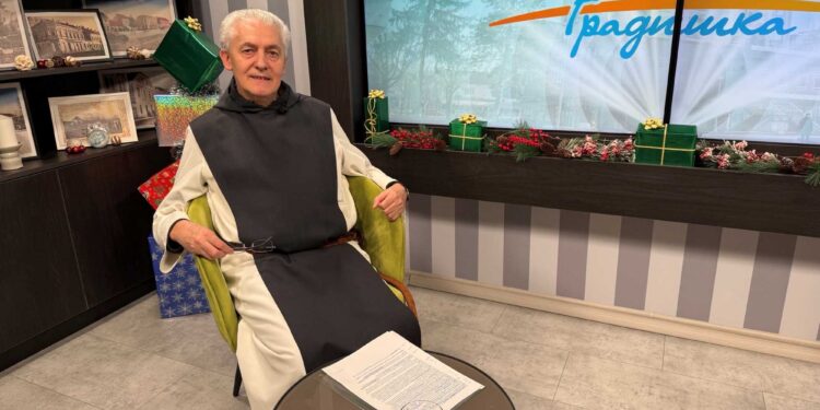 Rimokatolici u četvrtak proslavljaju najradosniji hrišćanski praznik – Božić