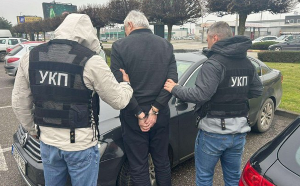 Profesor pedofil slao slike svog polnog organa: Mislio da šalje maloljetnici, a iza profila bili policajci