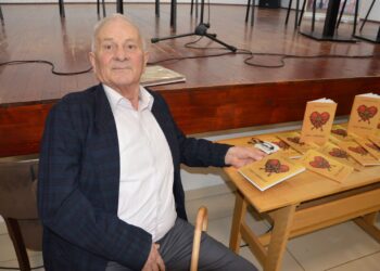 Promovisana knjiga Velimira Pavića „Srce u zavežljaju“