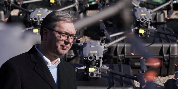 Vučić poručio da se Hrvatska naoružava “zbog Srbije”: Spominjao haubice, avione i PZO