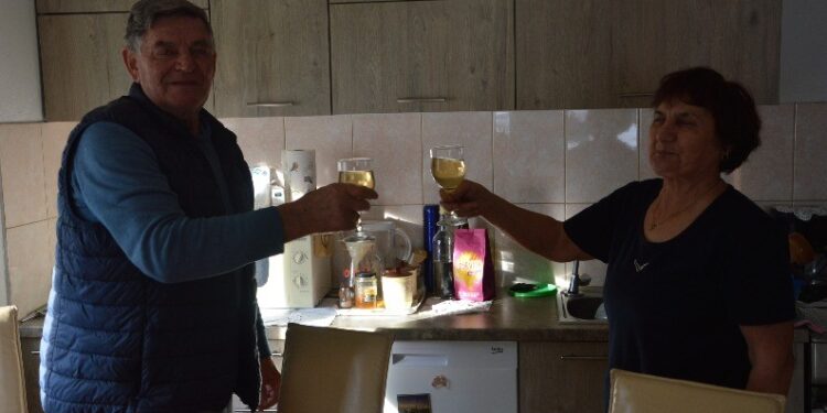 Marica i Anto se nakon 50 godina vjenčali po drugi put: Ljubav stara srce para (FOTO)