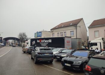 Prevoznici u BiH, Srbiji, Crnoj Gori i Sjevernoj Makedoniji počeli sa blokadom graničnih prelaza u regionu. 