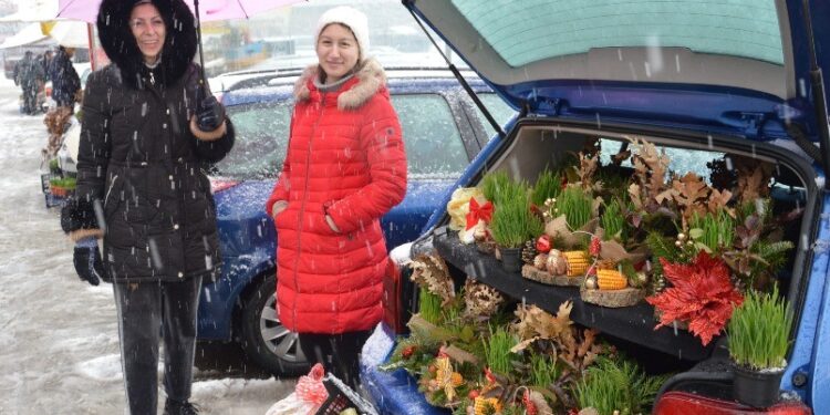 Velika ponuda božićnih ukrasa: Pšenica iz Lijevča, hrastove grančice iz Bosanske Krupe i Prnjavora