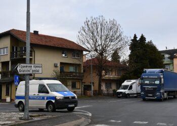 Nastavljena blokada teretnog saobraćaja na granici sa Hrvatskom