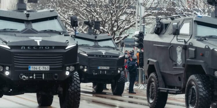 U defileu povodom Dana Republike Srpske učestvovalo 2.700 policijskih službenika