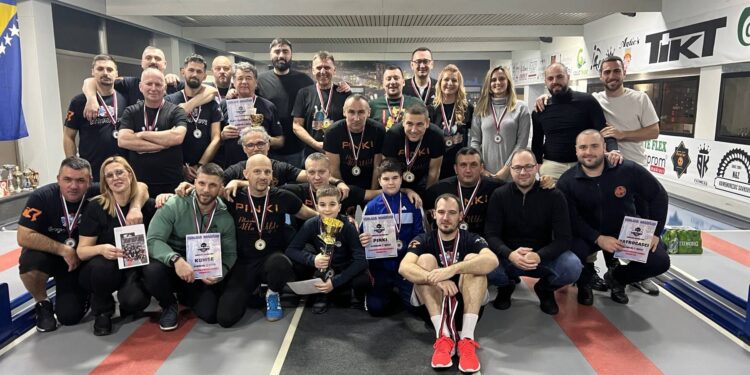 Ekipa „Pinki“ pobjednik Radničkih sportskih igara u kuglanju (FOTO)