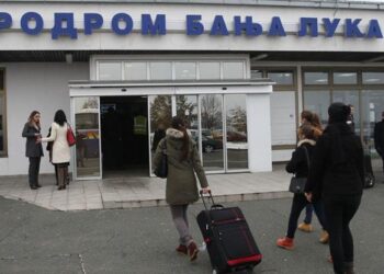 Avion sletio u Zagreb umjesto u Banja Luku: Putnici ogorčeni, aerodrom tvrdi da nije do njih