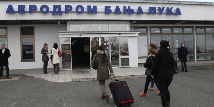 Avion sletio u Zagreb umjesto u Banja Luku: Putnici ogorčeni, aerodrom tvrdi da nije do njih