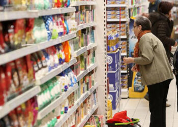 Savez sindikata RS upozorava na udar na standard: Traže hitnu reakciju Vlade zbog poskupljenja