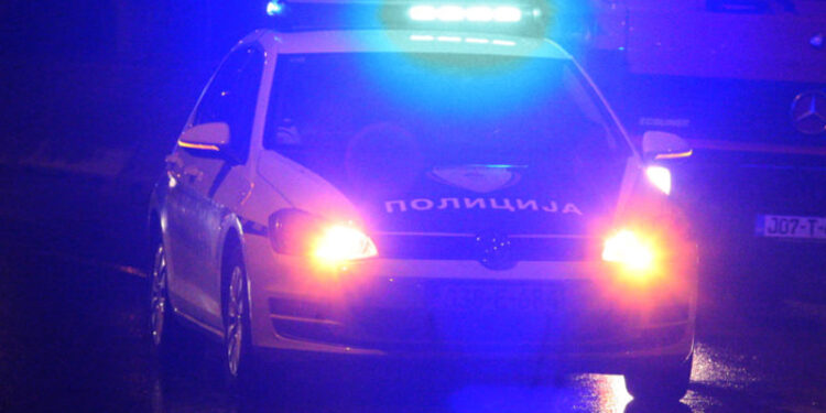 Novogodišnja noć u RS: Tučnjave, dojave o bombi, 14 sudara, jedno lice poginulo…