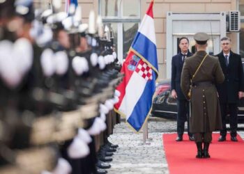 Šef NATO-a pozvao Hrvatsku da se naoružava: Proizvodite oružje, novca ima