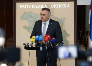 Premijer Republike Srpske Savo Minić vraća mandat