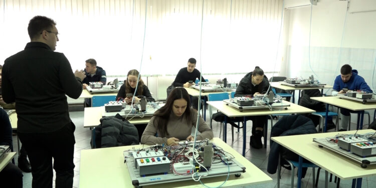 Uloga ChatGPT-a u savremenom obrazovanju