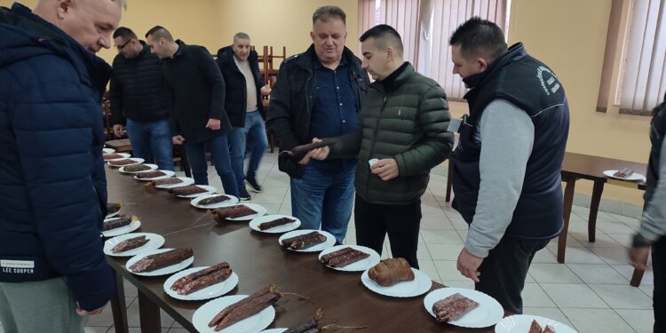 Rogoljska kobasicijada okupila brojne posjetioce i više od 40 izlagača