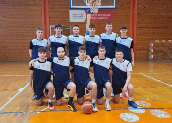 Ekipa Tehničke škole Gradiška osvojila je prvo mjesto na regionalnom takmičenju u košarci