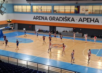 Akademac bolji od Stars Basketa (FOTO)