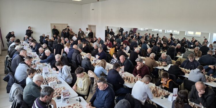 Peti Sretenjski šahovski turnir u Vrbaškoj okupio 80 takmičara (FOTO)