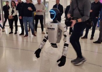 Uspješno predstavljanje humanoidnog robota Robija u Banjoj Luci