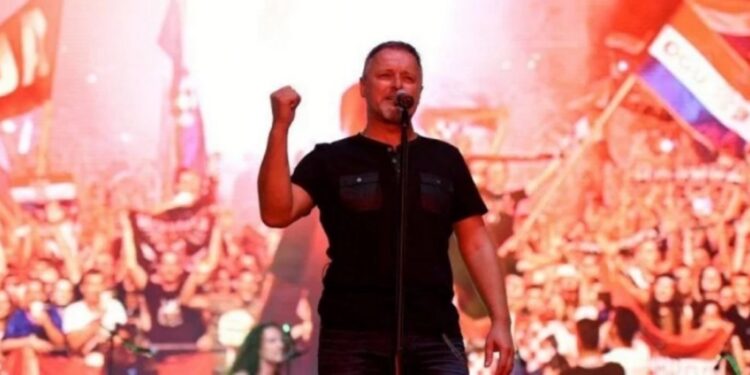 Thompson prijavljen Tužilaštvu BiH zbog skandiranja i podignutih desnica na koncertu u Širokom Brijegu