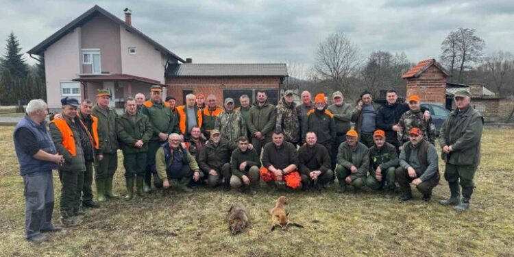 USPJEŠNA AKCIJA GRADIŠKIH LOVACA: Bistrica ugostila kolege u lovu na predatore
