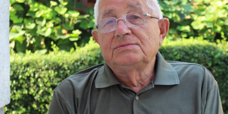Preminuo učitelj Momčilo Marjanović