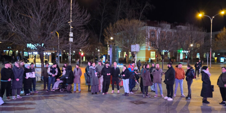 Banjalučani se okupili na Trgu Krajine i poslali poruke podrške Sarajlijama