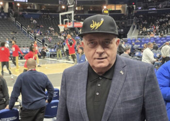 Dodik u Washingtonu otišao na NBA utakmicu: Pravo je zadovoljstvo pogledati dobar košarkaški meč