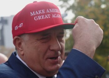 Crnadak tvrdi da Dodik u Washingtonu traži politički spas