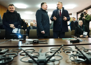 Minić najavljuje proizvodnju američkih dronova „Muva“ i „Gavran“