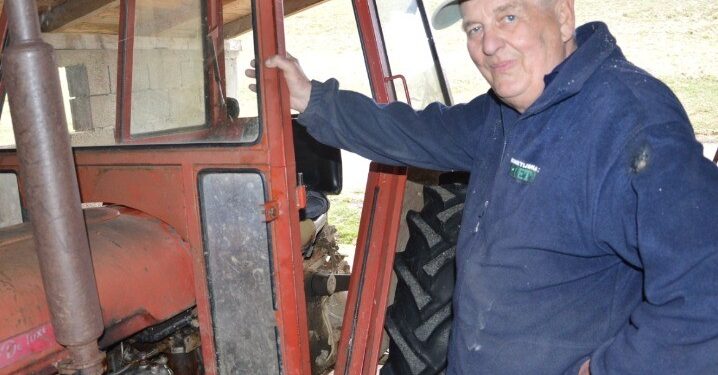 Miškov “Čerčil” spreman za proljeće: Najstariji traktorista i traktor u pet sela (FOTO)