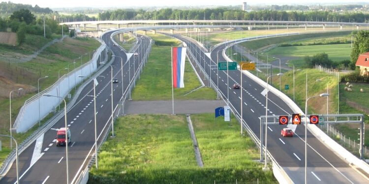 Geodetsko snimanje terena na auto-putu Gradiška – Banjaluka