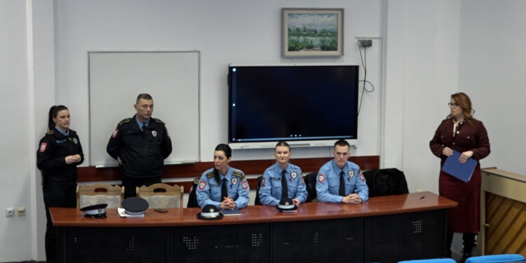 Održana promocija javnog konkursa za prijem na XXIX klasu Policijske akademije u gradiškoj gimnaziji