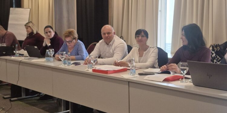 GRAD GRADIŠKA UČESTVOVAO U DEFINISANJU CAF AKTIVNOSTI U NAREDNOJ FAZI  UNDP MEG PROJEKTA