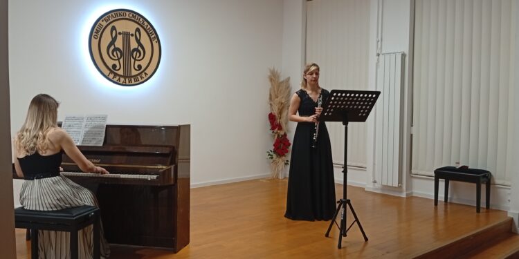 Veče klasične muzike u Gradišci: Oboa i klavir u centru pažnje