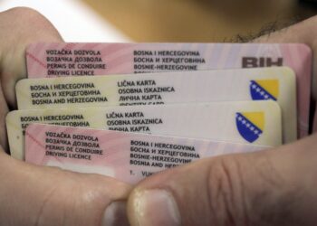 Žene sve rjeđe vade vozačke u BiH, a više je od 260.000 građana s isteklom ličnom kartom