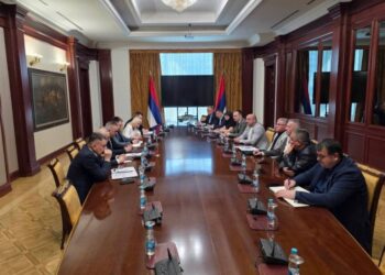 Minić sa prevoznicima i privrednicima – Primijenićemo sve mehanizme za nesmetano poslovanje