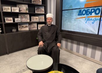 U petak  Ramazanski bajram