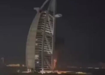Iranski dron pogodio poznati luksuzni hotel Burj Al Arab u Dubaiju