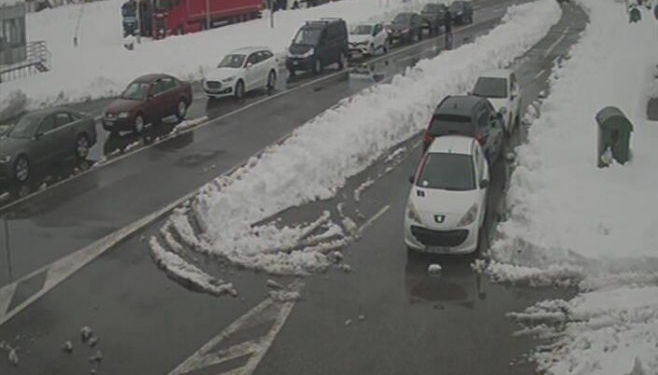 Na Izačiću zabranjen saobraćaj šleperima i teretnjacima sa prikolicom