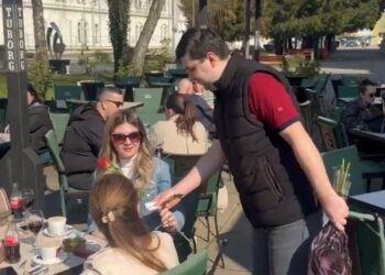 Ruže za naše sugrađanke povodom 8. marta