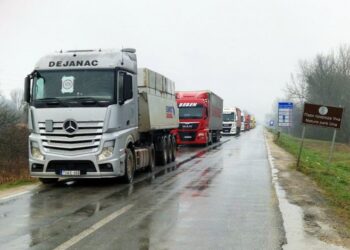 U ponedjeljak novi protest prevoznika, na granicama od 50 do 200 kamiona