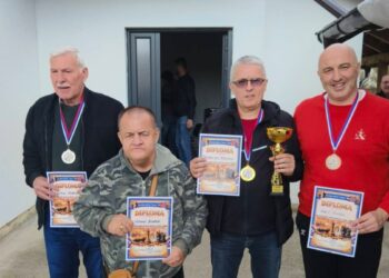 Radovan Marjanović pobjednik prvenstva Gradiške u brzopoteznom šahu (FOTO)