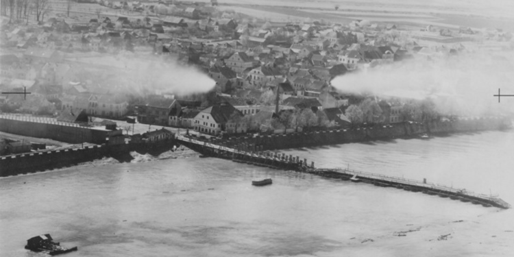 Tragovima istorije: Razorni udari savezničke avijacije 1945. godine