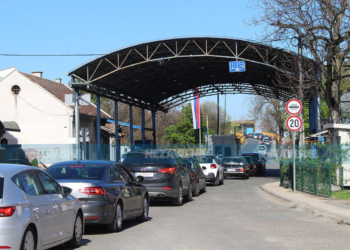 Sve veće gužve na granici u Gradišci: Najteži dani 6. i 7. aprila (FOTO)