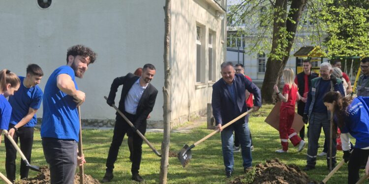 Upriličena „Kafa sa građanima“ u Gradišci