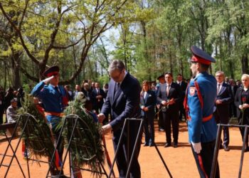 Vučić: Slobodarski narodi moraju se suprotstaviti pokušajima revizije istorije