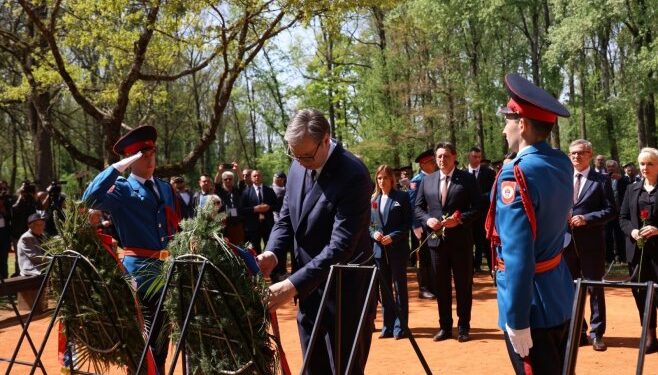 Vučić: Slobodarski narodi moraju se suprotstaviti pokušajima revizije istorije